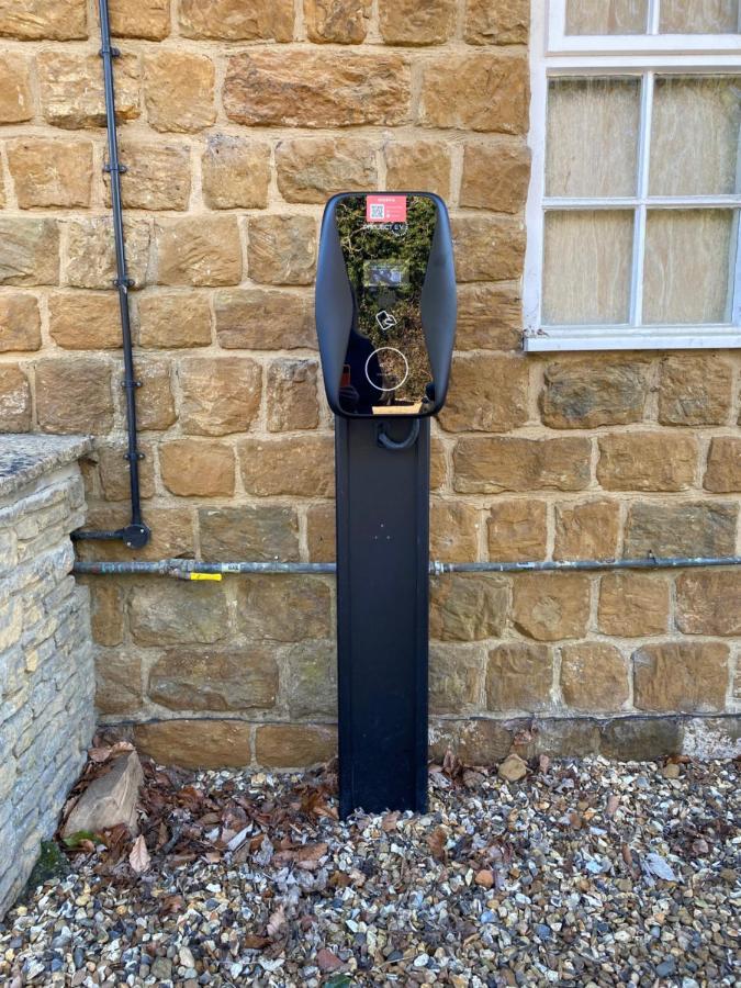 The Hollybush Inn And B&B Priors Marston エクステリア 写真
