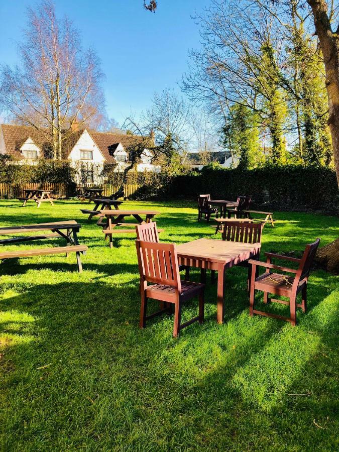 The Hollybush Inn And B&B Priors Marston エクステリア 写真